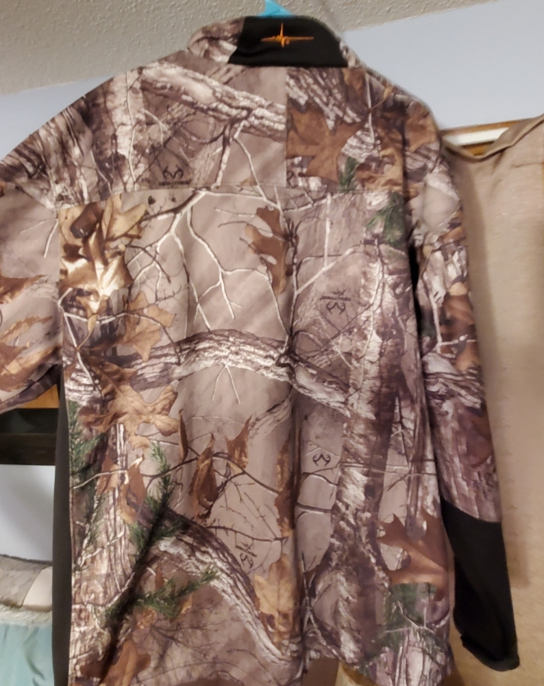 Hunting jacket - Picture 3 of 3